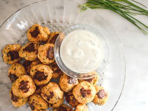 buffalo chicken meatballs - hero