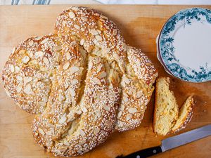 Colomba Di Pasqua (Easter Dove Bread)