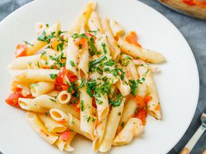 Easy Penne Pasta Bake With Tomatoes and Mozzarella