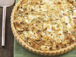 Egg and sausage quiche