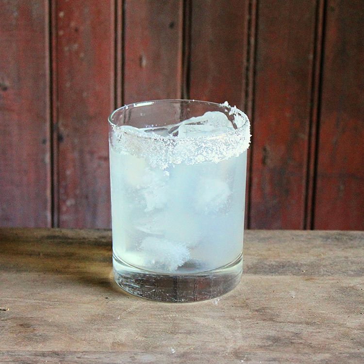 Margarita cocktail on a wooden surface