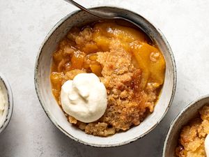 Fresh Peach Crumble