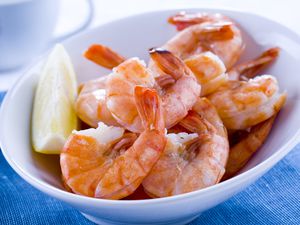 Shrimp in a white dish