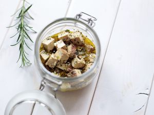 Vegan feta cheese