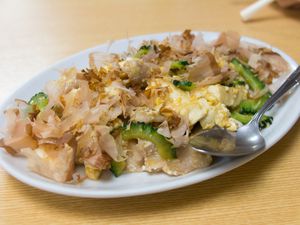 A plate of Goya Chanparu