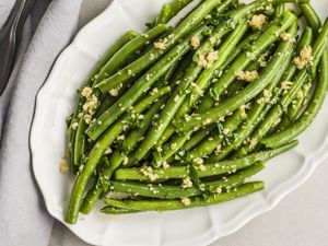 Green Bean and Garlic Sautée