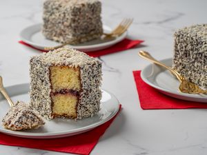 Lamington Cake