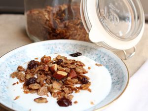 Matzo Granola with Almonds and Raisins