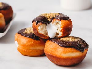 S'Mores Doughnuts