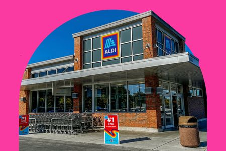 The outside of an Aldi supermarket