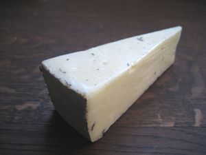 Sottocenere truffle cheese