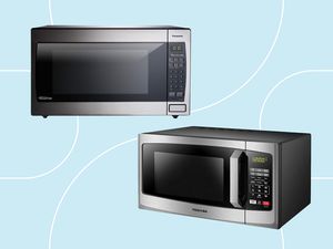 Collage of two countertop microwaves we recommend on a blue background