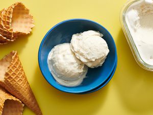 vegan ice cream recipe with oak milk