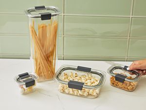 Rubbermaid Brilliance Pantry organization and Food Storage Containers with Airtight Lids Set lab test spruce eats photo